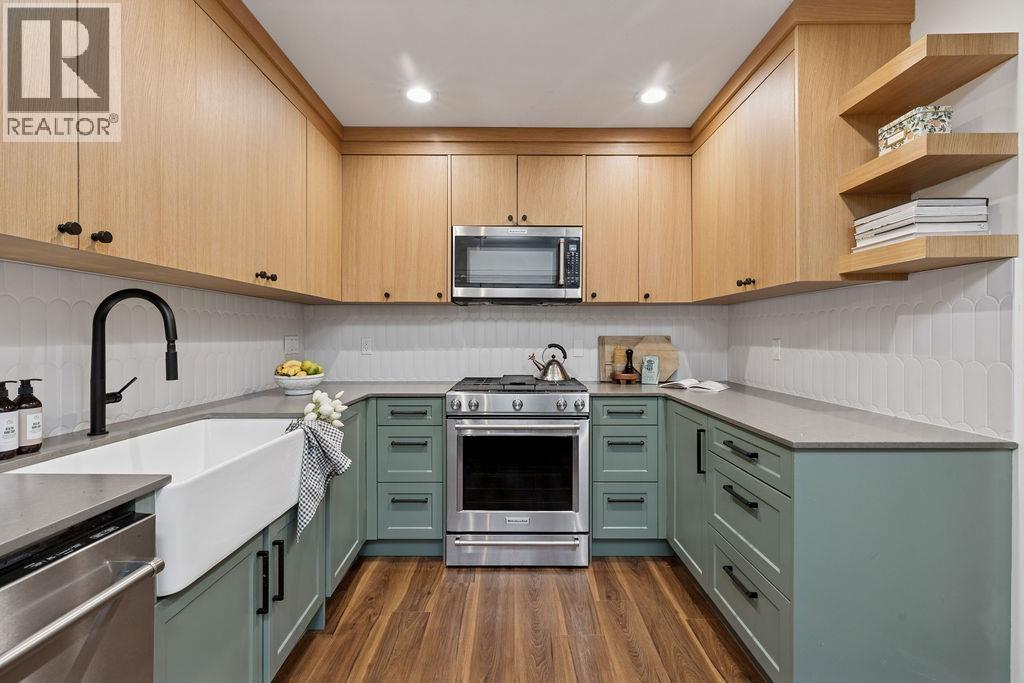 15 901 W 17 Street, North Vancouver, British Columbia  V7P 1V8 - Photo 3 - R3079606