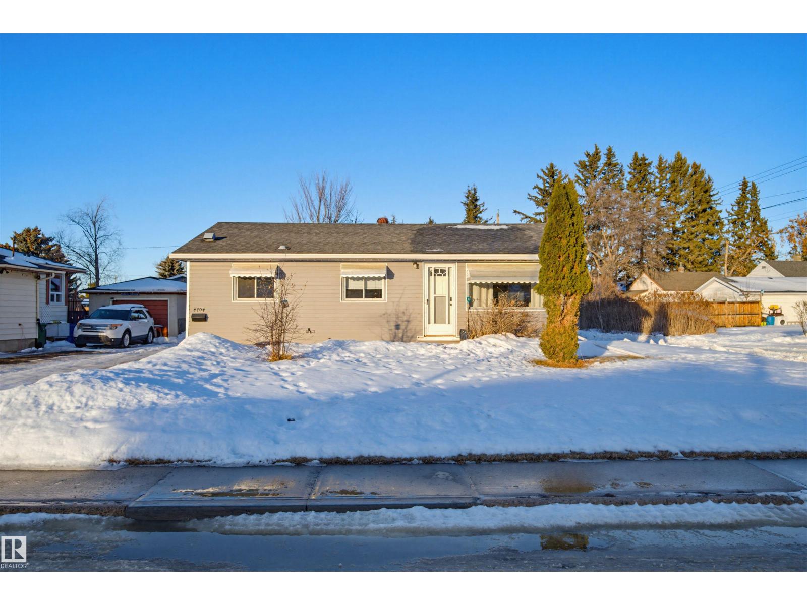 4704 54 Av, Wetaskiwin, Alberta  T9A 0Z4 - Photo 1 - E4470026
