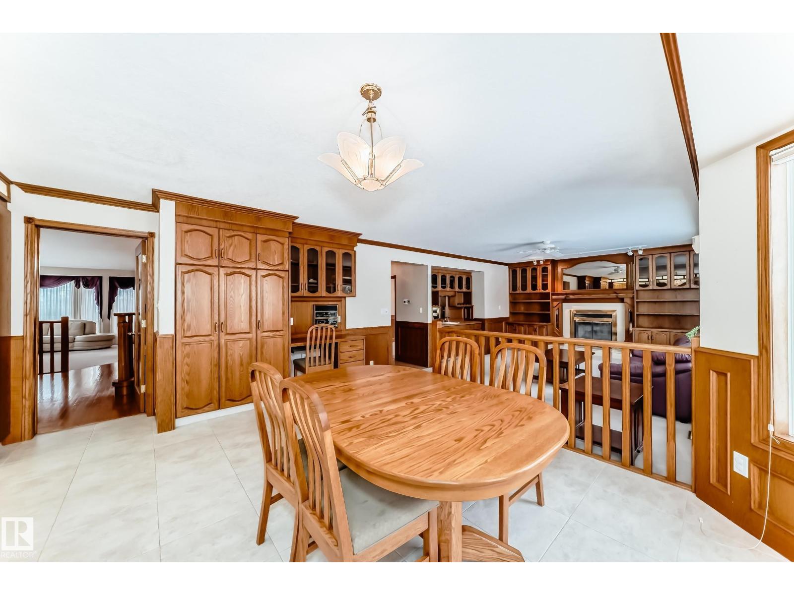 1720 Bearspaw Dr E Nw, Edmonton, Alberta  T6J 5E3 - Photo 15 - E4470027