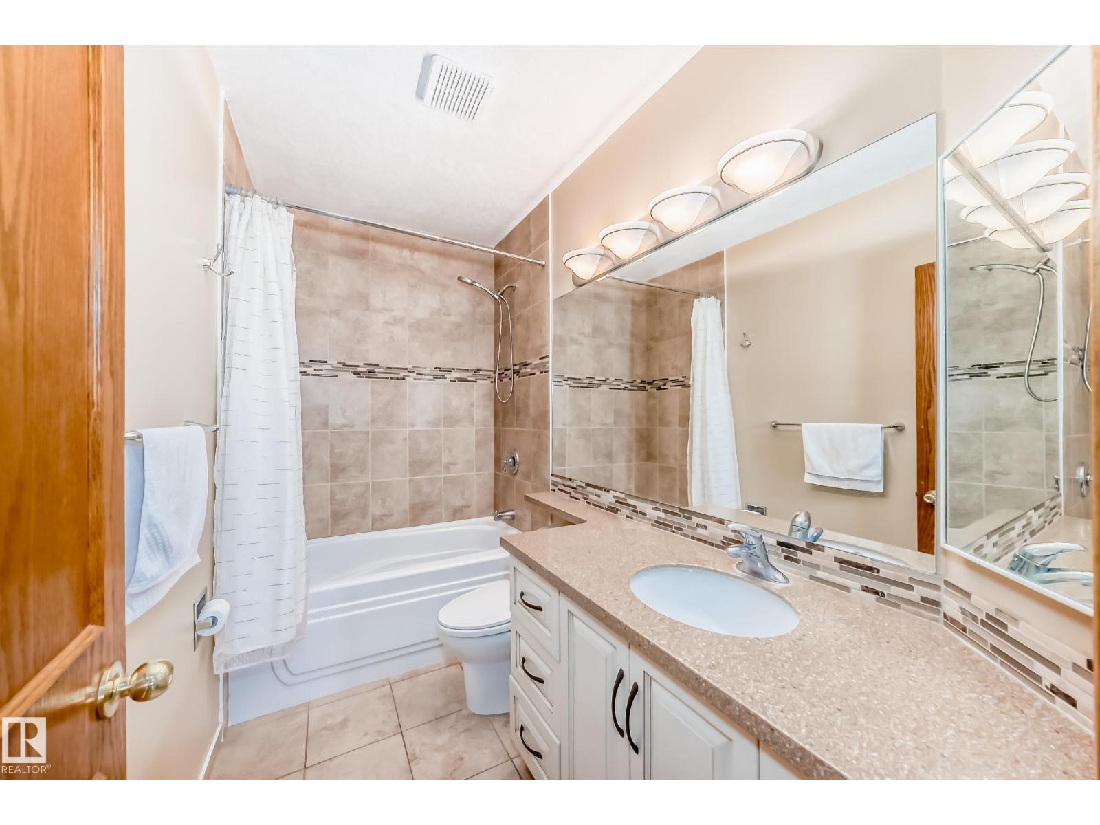 1720 Bearspaw Dr E Nw, Edmonton, Alberta  T6J 5E3 - Photo 32 - E4470027