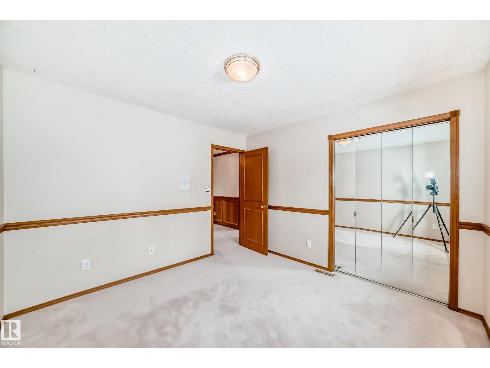 1720 Bearspaw Dr E Nw, Edmonton, Alberta  T6J 5E3 - Photo 50 - E4470027