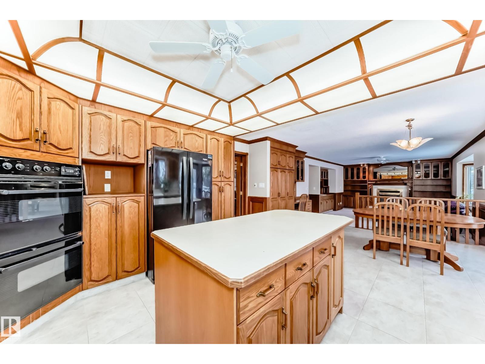 1720 Bearspaw Dr E Nw, Edmonton, Alberta  T6J 5E3 - Photo 8 - E4470027