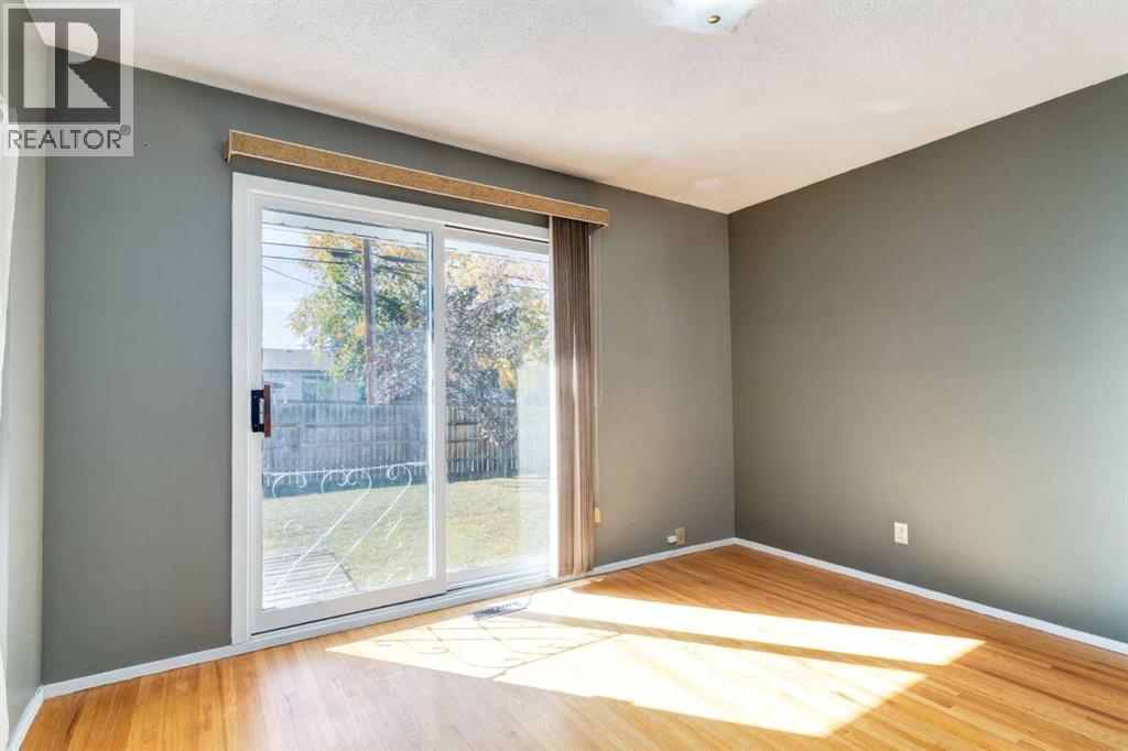 244 Maple Court Crescent Se, Calgary, Alberta  T2J 1V7 - Photo 17 - A2262442