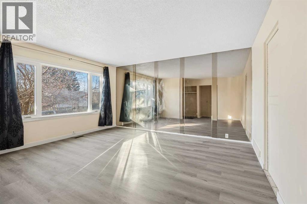 1643 Marlyn Way Ne, Calgary, Alberta  t2a 3k8 - Photo 2 - A2272011