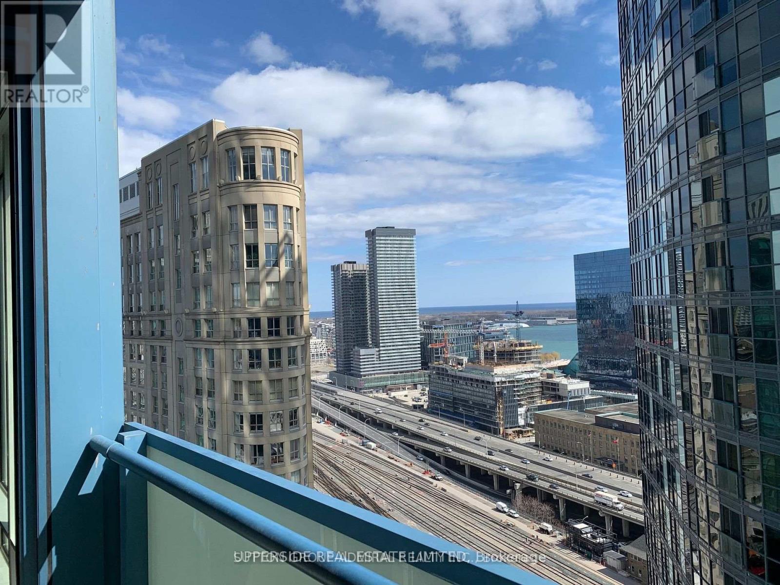 2601 - 8 THE ESPLANADE AVENUE, Toronto, Ontario