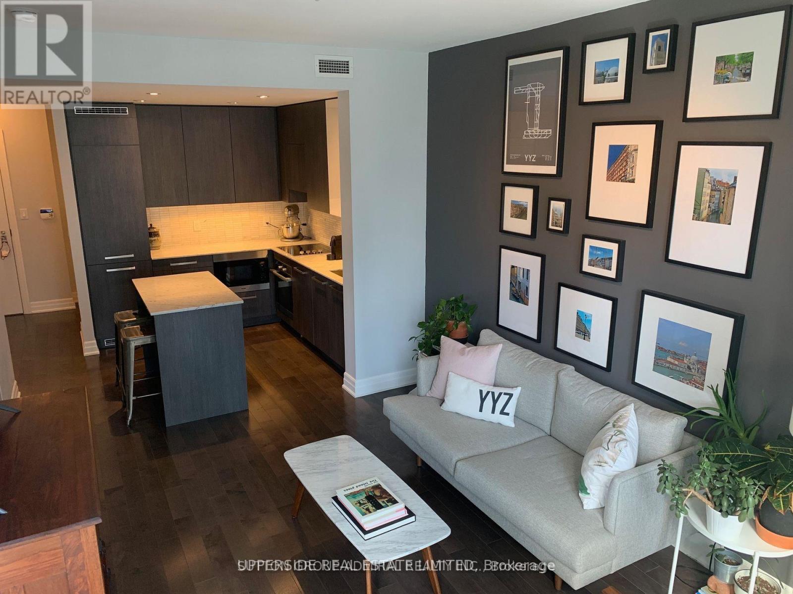 2601 - 8 The Esplanade Avenue, Toronto, Ontario  M5E 0A6 - Photo 10 - C12697202