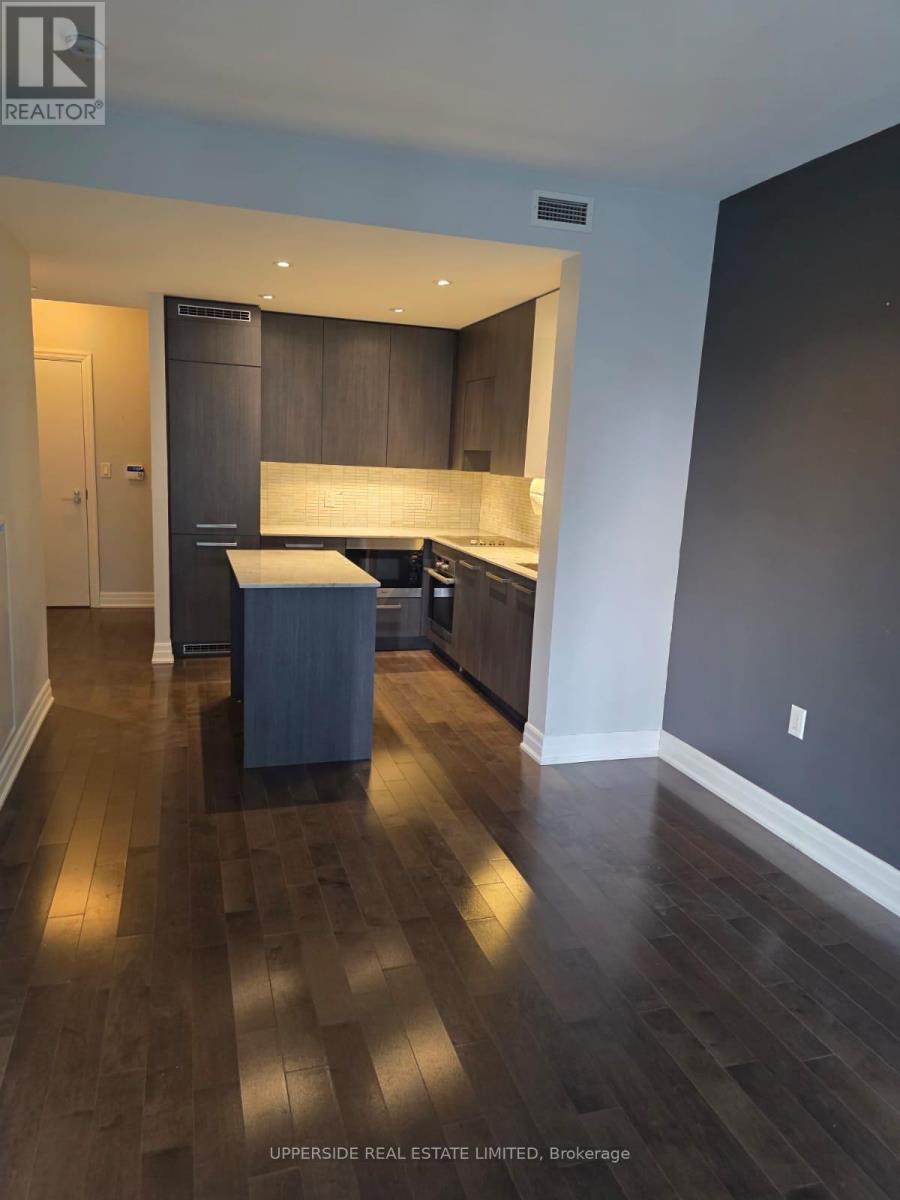 2601 - 8 The Esplanade Avenue, Toronto, Ontario  M5E 0A6 - Photo 11 - C12697202