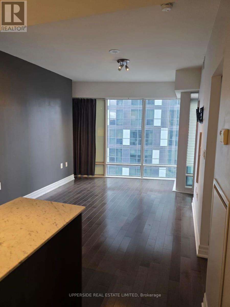 2601 - 8 The Esplanade Avenue, Toronto, Ontario  M5E 0A6 - Photo 4 - C12697202