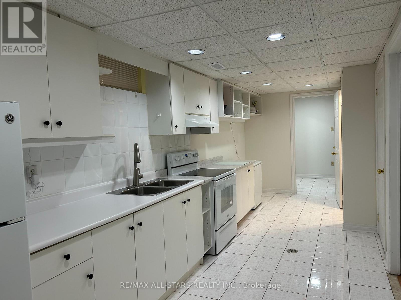 171 Shaftsbury Avenue, Richmond Hill, Ontario  L4C 0G2 - Photo 16 - N12697282