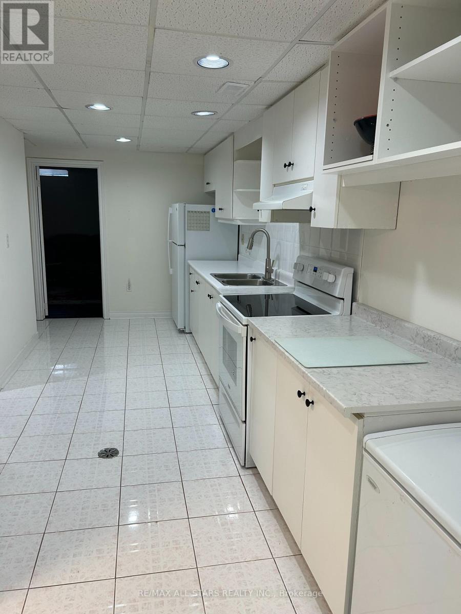 171 Shaftsbury Avenue, Richmond Hill, Ontario  L4C 0G2 - Photo 17 - N12697282