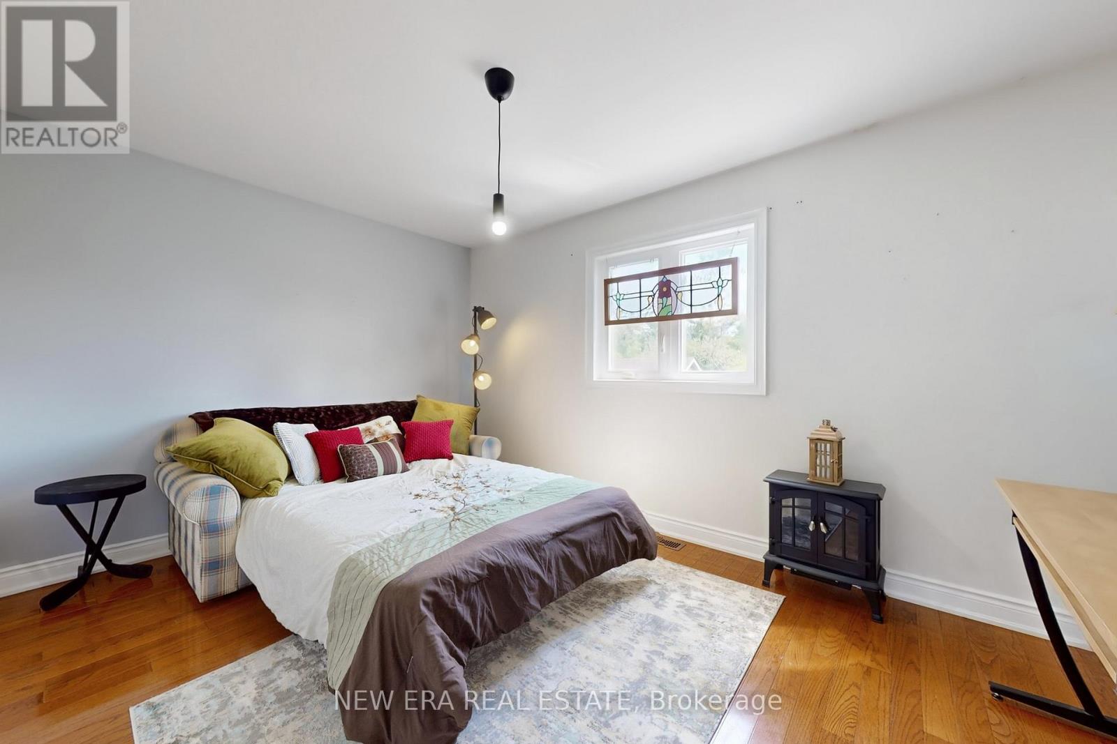 1031 Lake Drive N, Georgina, Ontario  L4P 3E9 - Photo 23 - N12697284