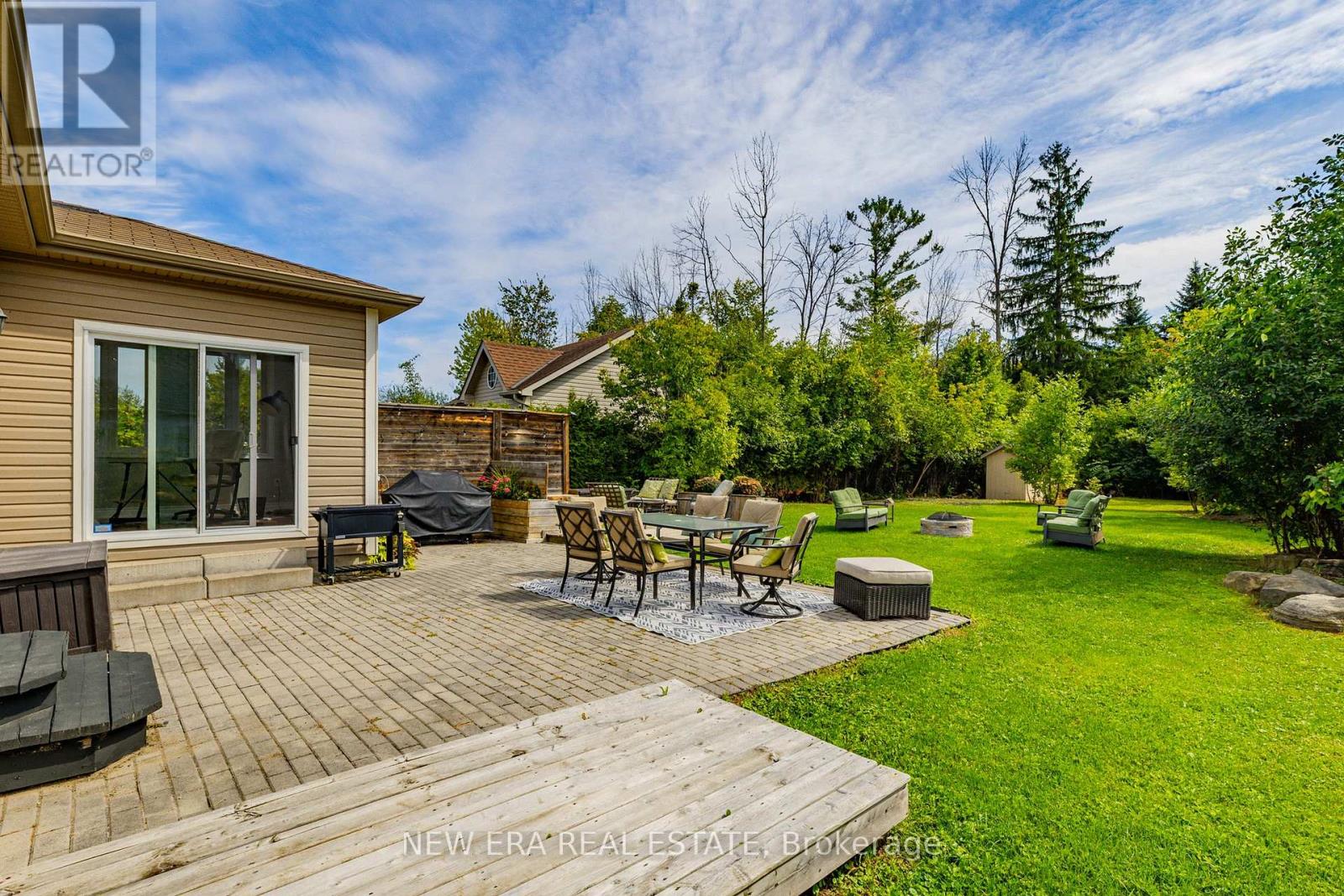 1031 Lake Drive N, Georgina, Ontario  L4P 3E9 - Photo 45 - N12697284