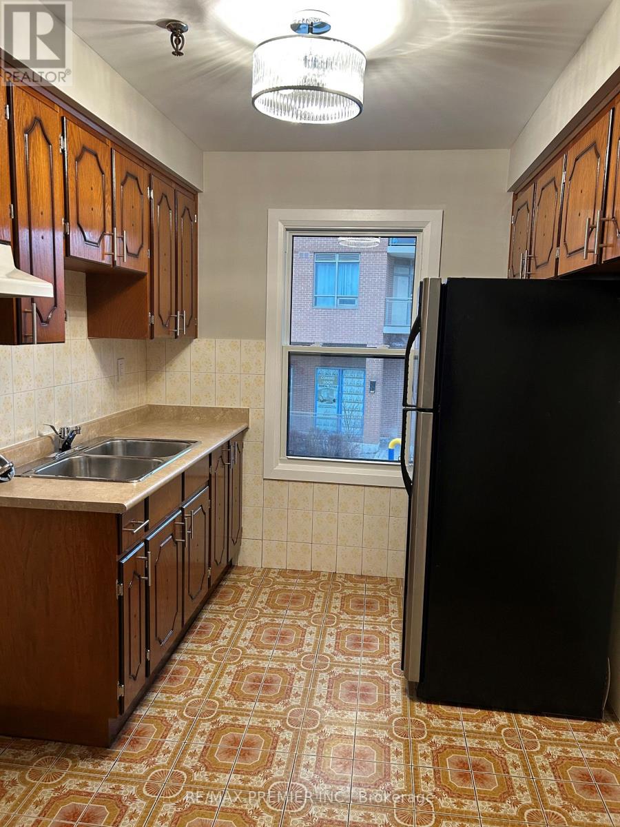 2 - 7955 Kipling Avenue, Vaughan, Ontario  L4L 1Z8 - Photo 3 - N12645008