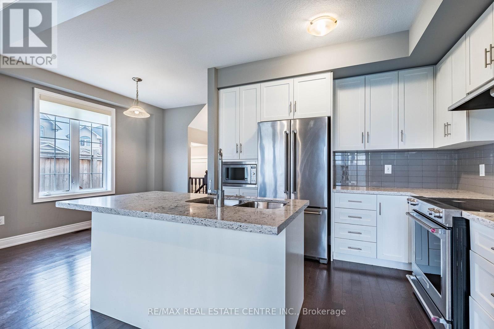 3254 Mockingbird Common, Oakville, Ontario  L6H 0W9 - Photo 22 - W12692506