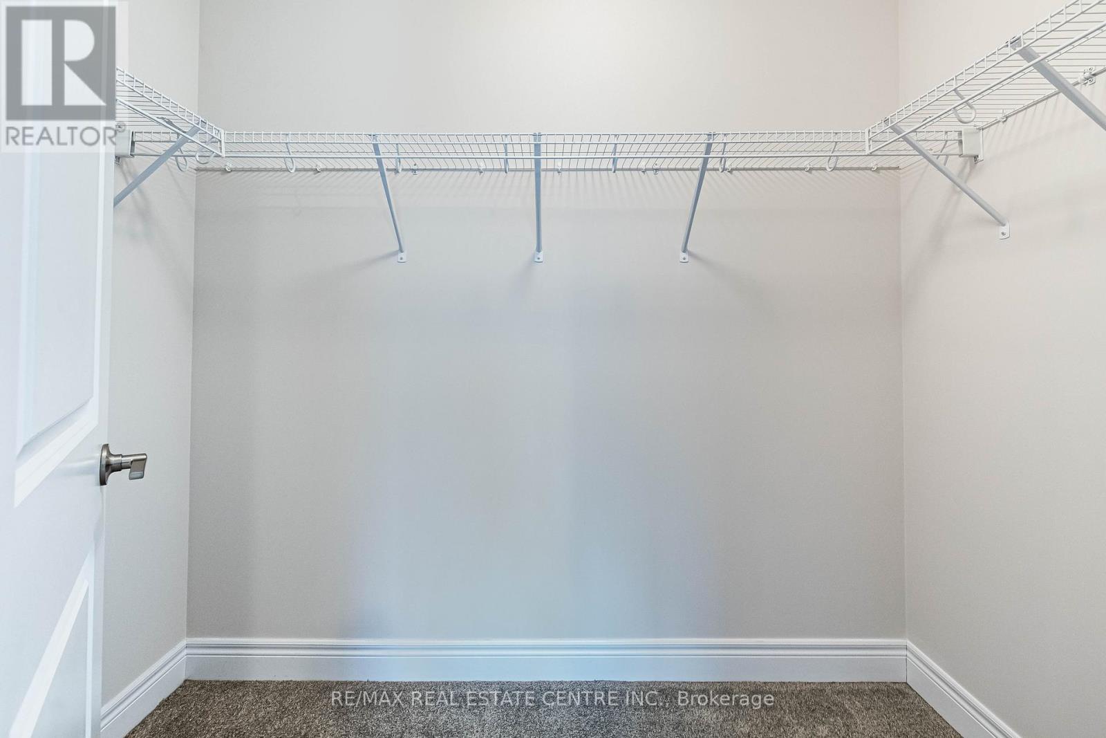 3254 Mockingbird Common, Oakville, Ontario  L6H 0W9 - Photo 17 - W12692506