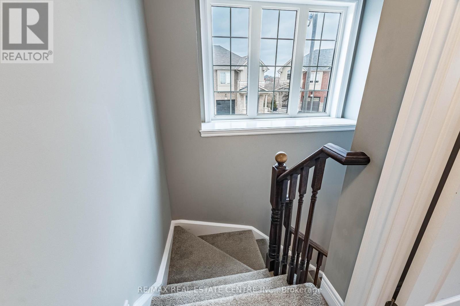 3254 Mockingbird Common, Oakville, Ontario  L6H 0W9 - Photo 28 - W12692506