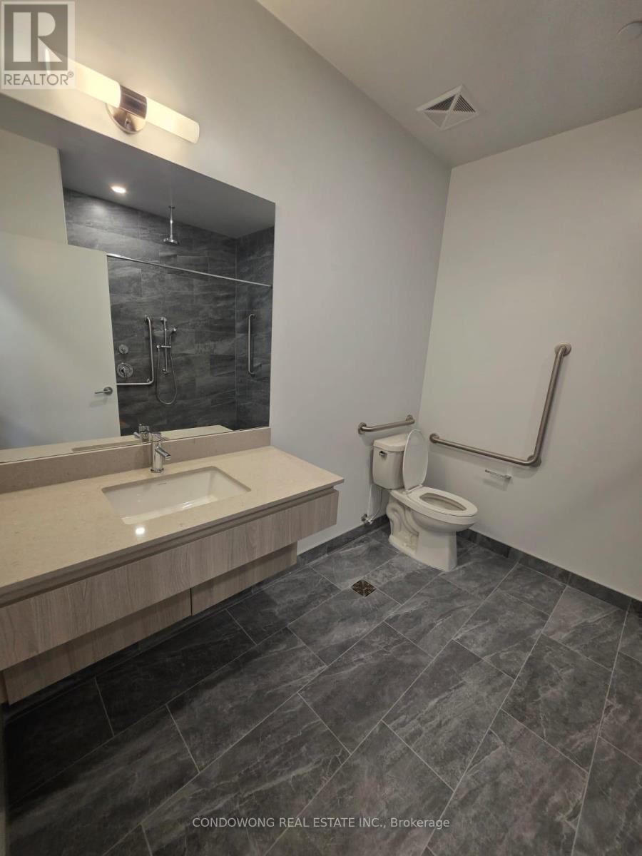 215 - 395 Square One Drive, Mississauga, Ontario  L5B 0P6 - Photo 8 - W12696948