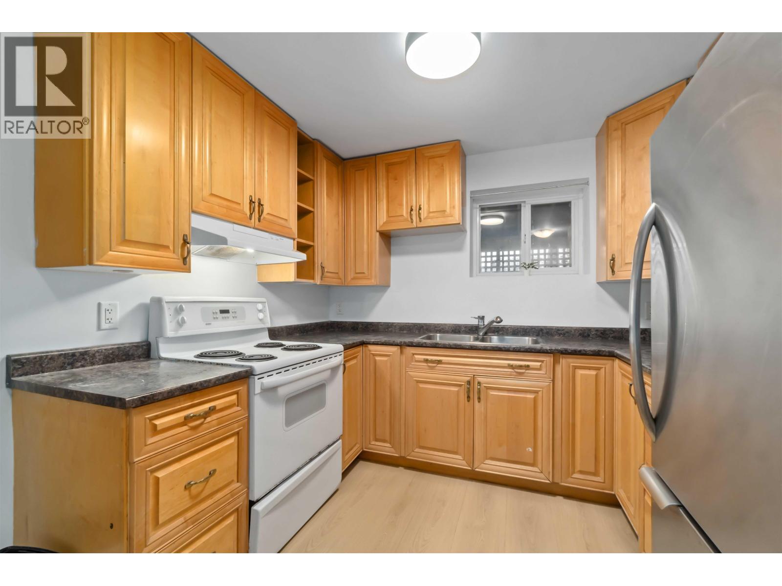 595 Garrow Drive, Port Moody, British Columbia  V3H 1H6 - Photo 6 - R3079609