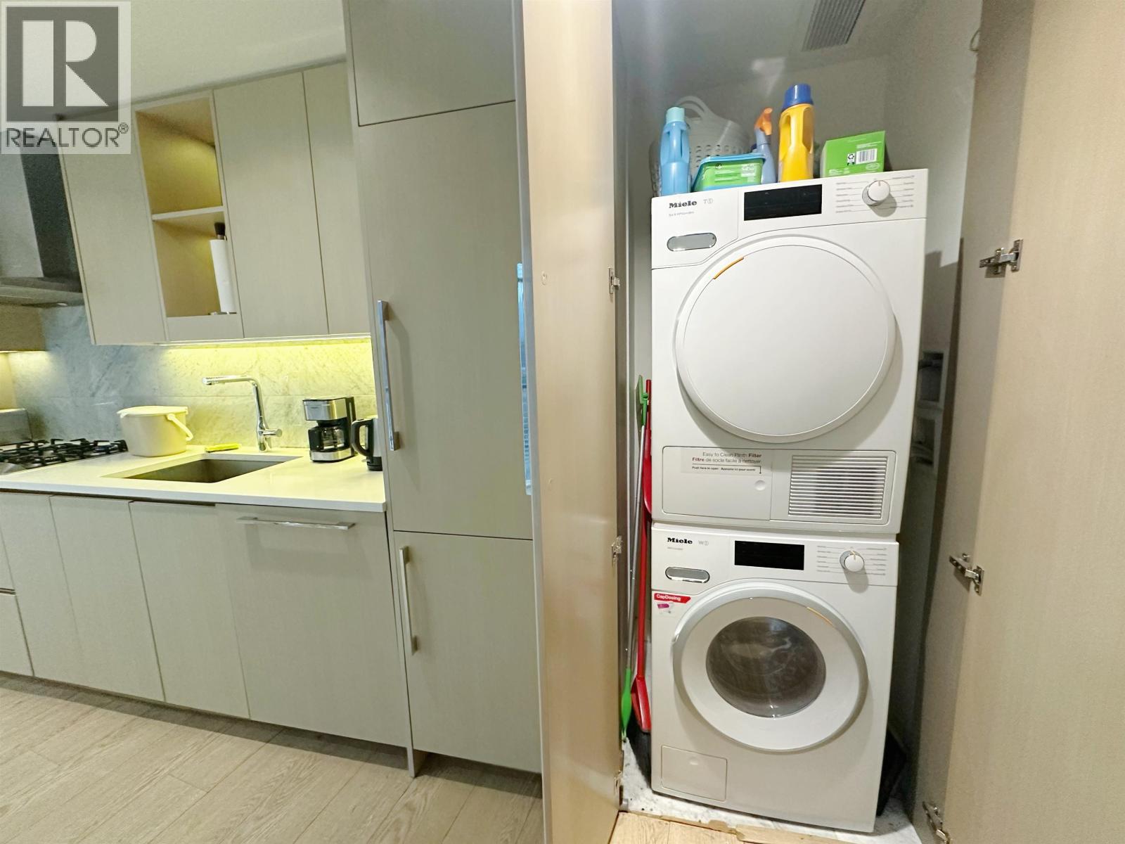 1505 89 Nelson Street, Vancouver, British Columbia V6Z 0E7 - Photo 11 - R3079560