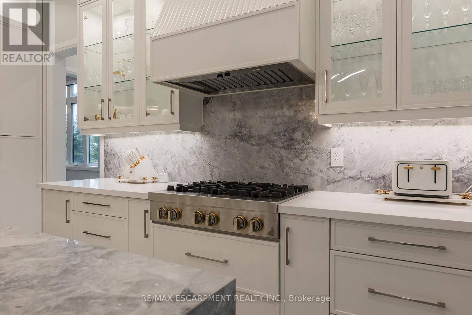 2110 Stonehouse Crescent, Mississauga, Ontario  L5H 3J1 - Photo 14 - W12697208