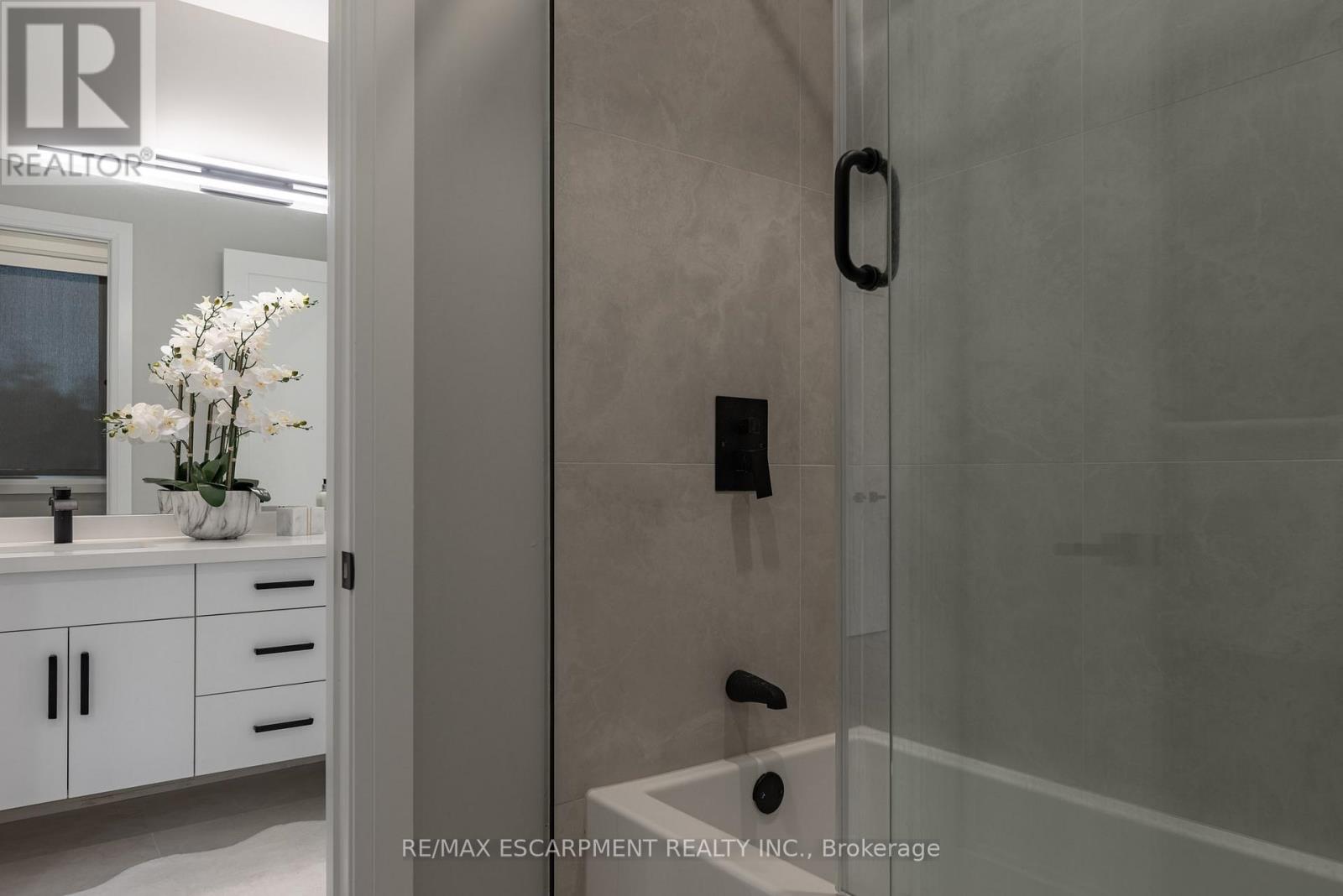 2110 Stonehouse Crescent, Mississauga, Ontario  L5H 3J1 - Photo 31 - W12697208