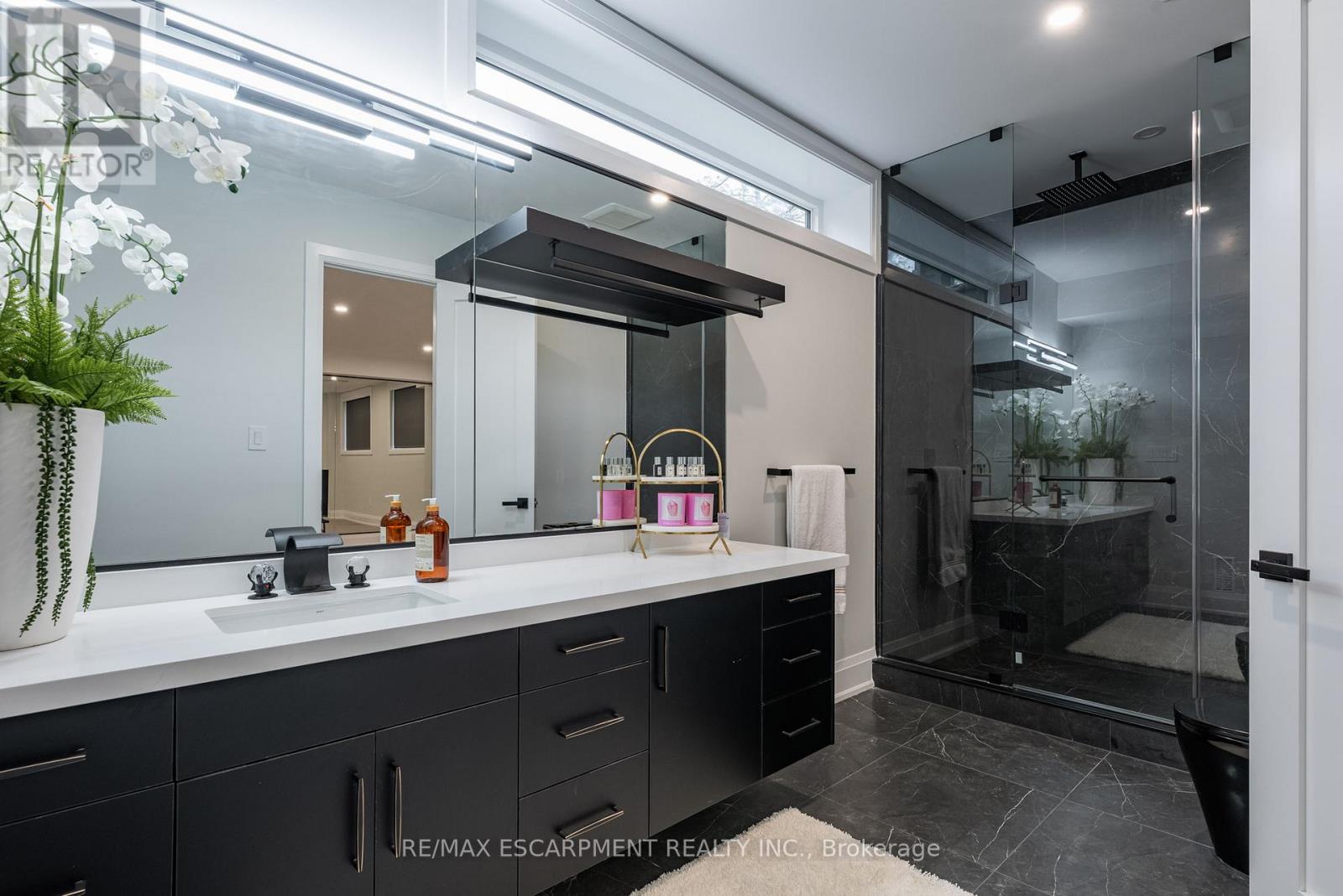 2110 Stonehouse Crescent, Mississauga, Ontario  L5H 3J1 - Photo 42 - W12697208