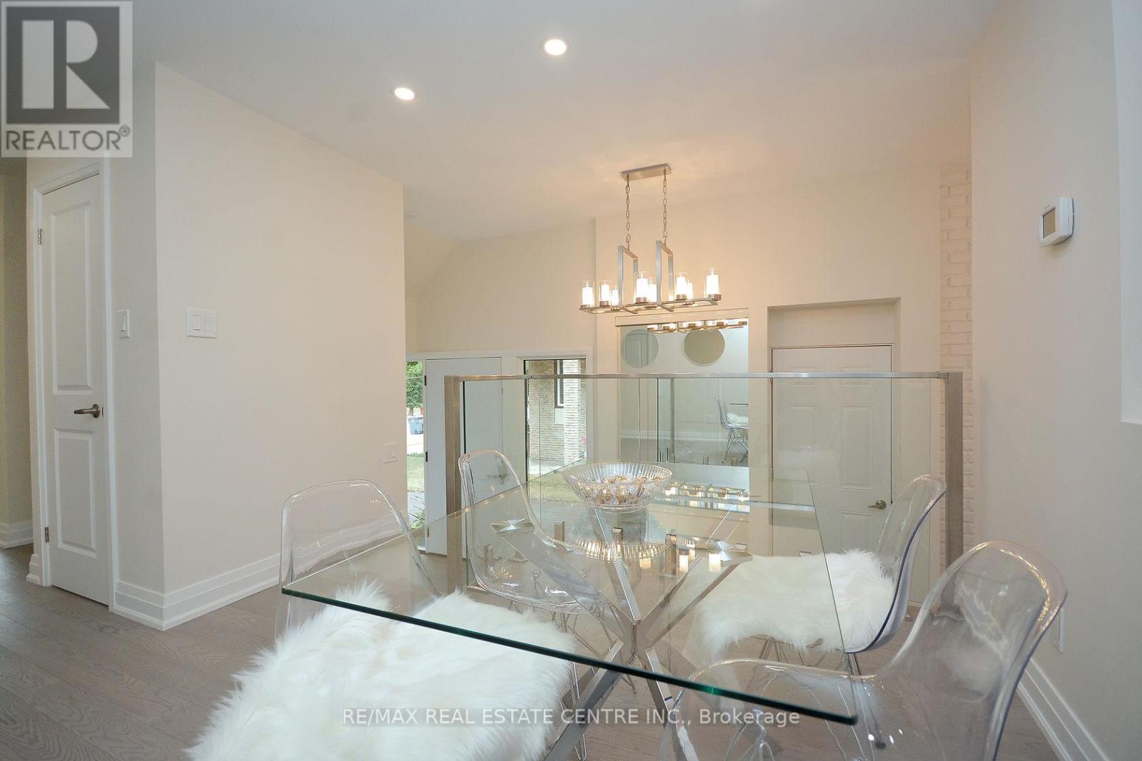 2912 Arvida Circle, Mississauga, Ontario  L5N 1R5 - Photo 12 - W12697240