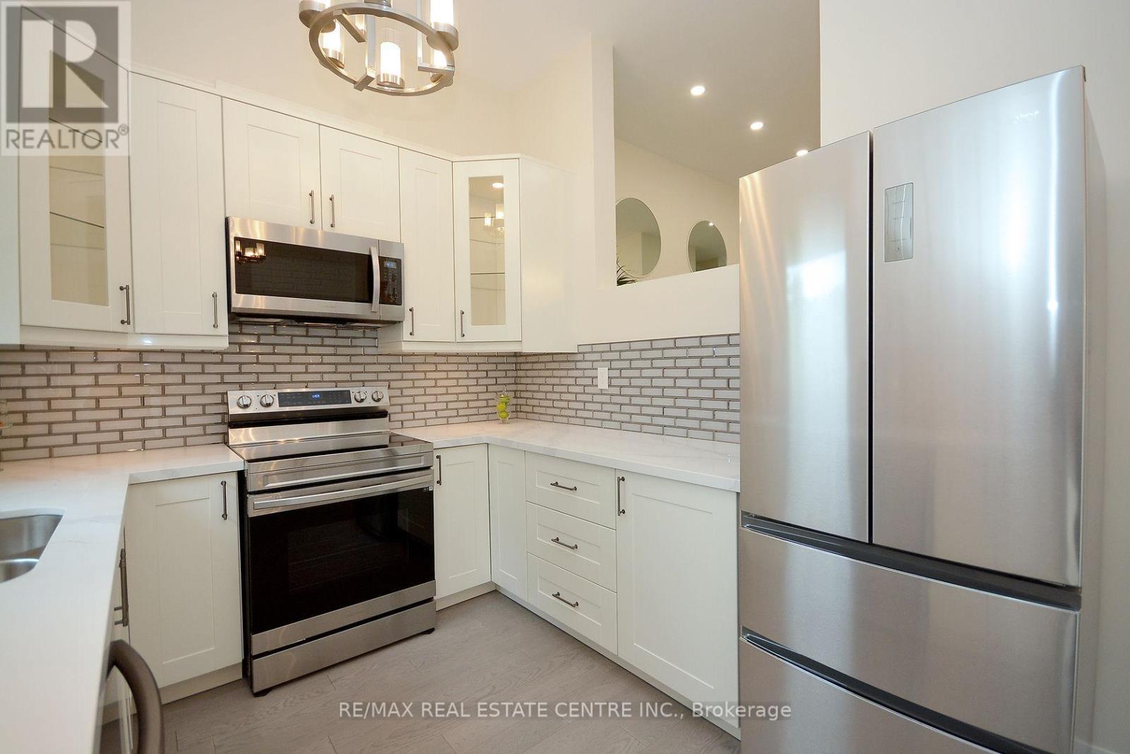 2912 Arvida Circle, Mississauga, Ontario  L5N 1R5 - Photo 16 - W12697240