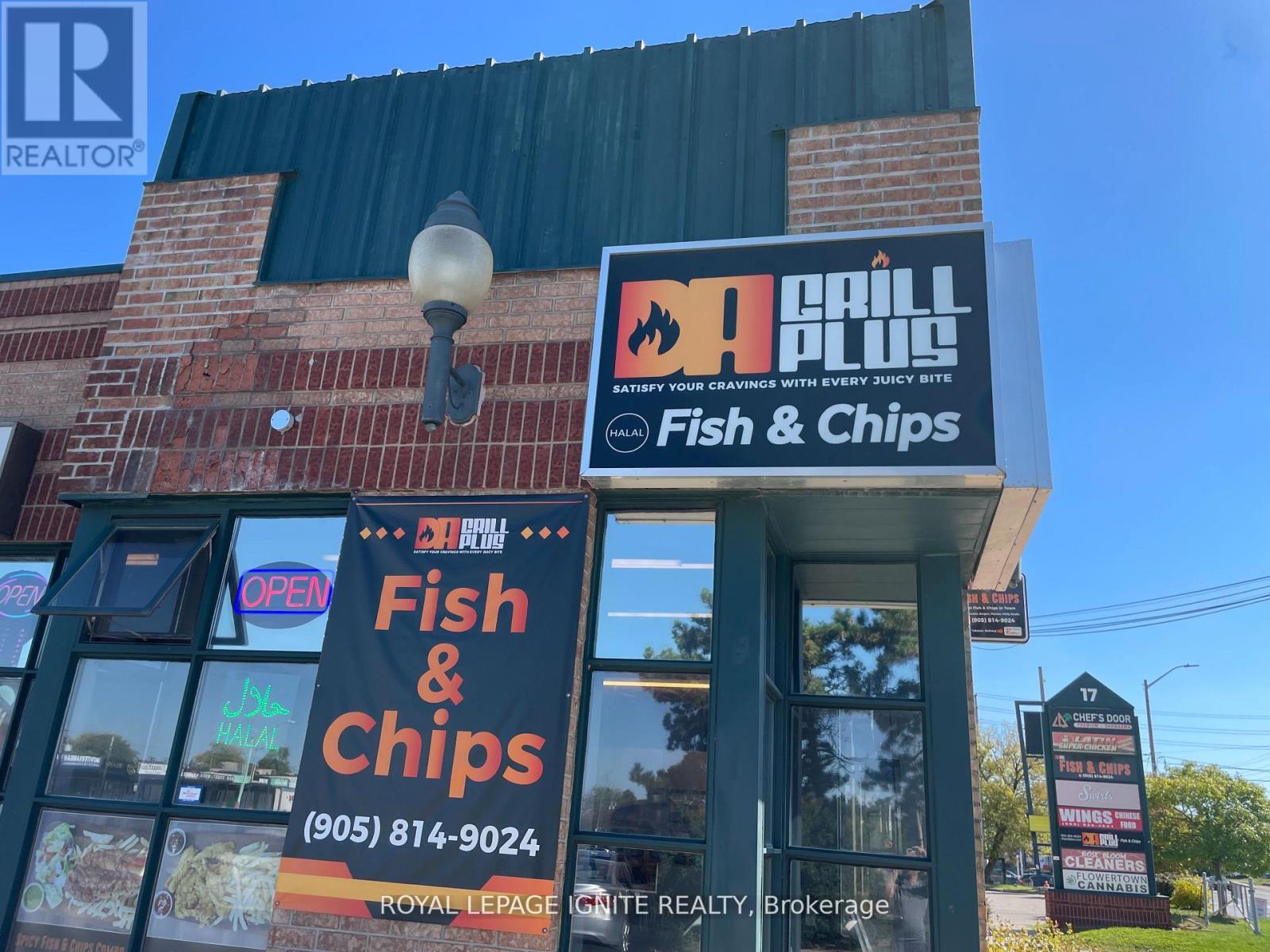 3 - 17 Queen Street, Mississauga, Ontario  L5N 6A1 - Photo 2 - W12697252