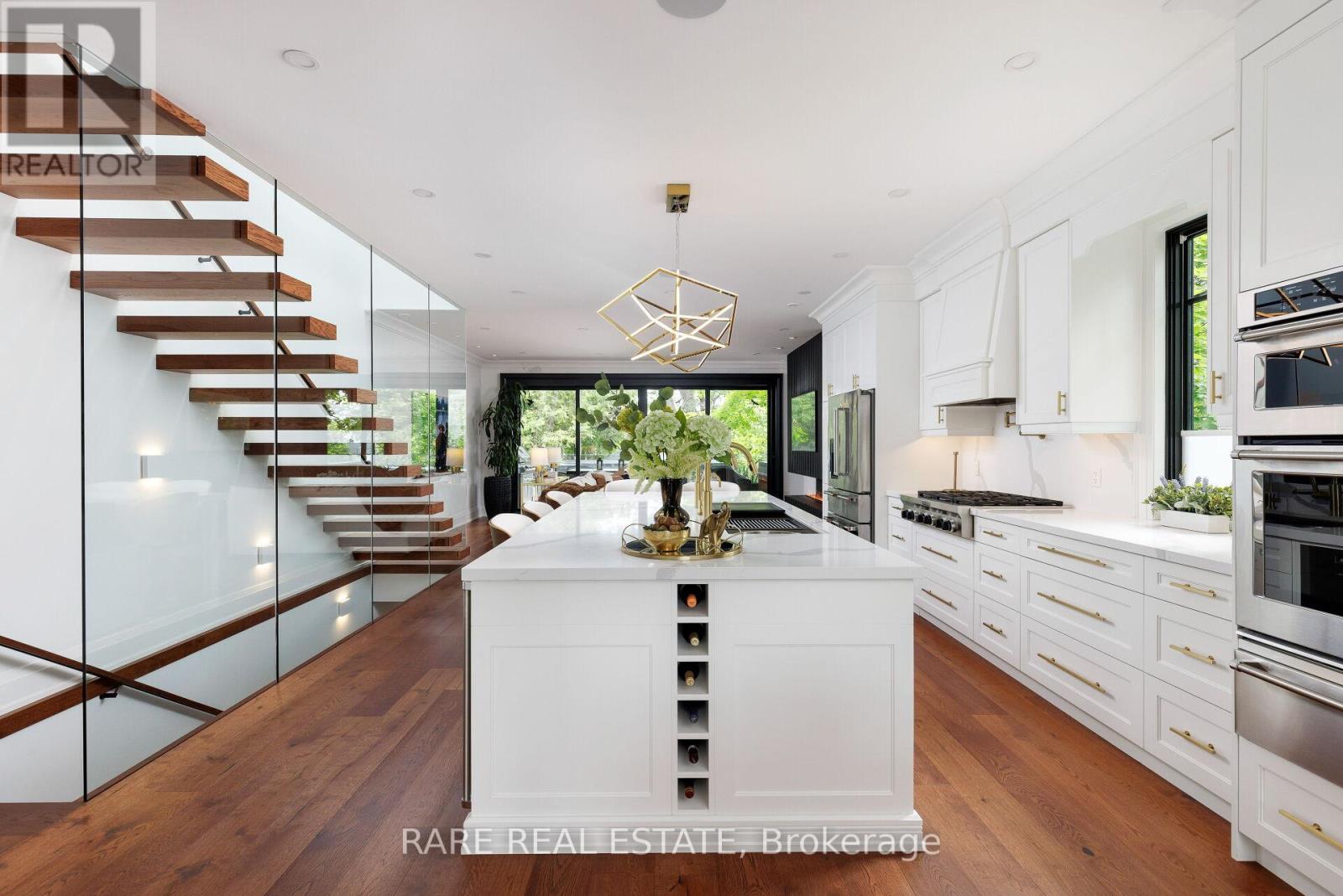 31 Third Street, Toronto, Ontario  M8V 2X7 - Photo 16 - W12697260