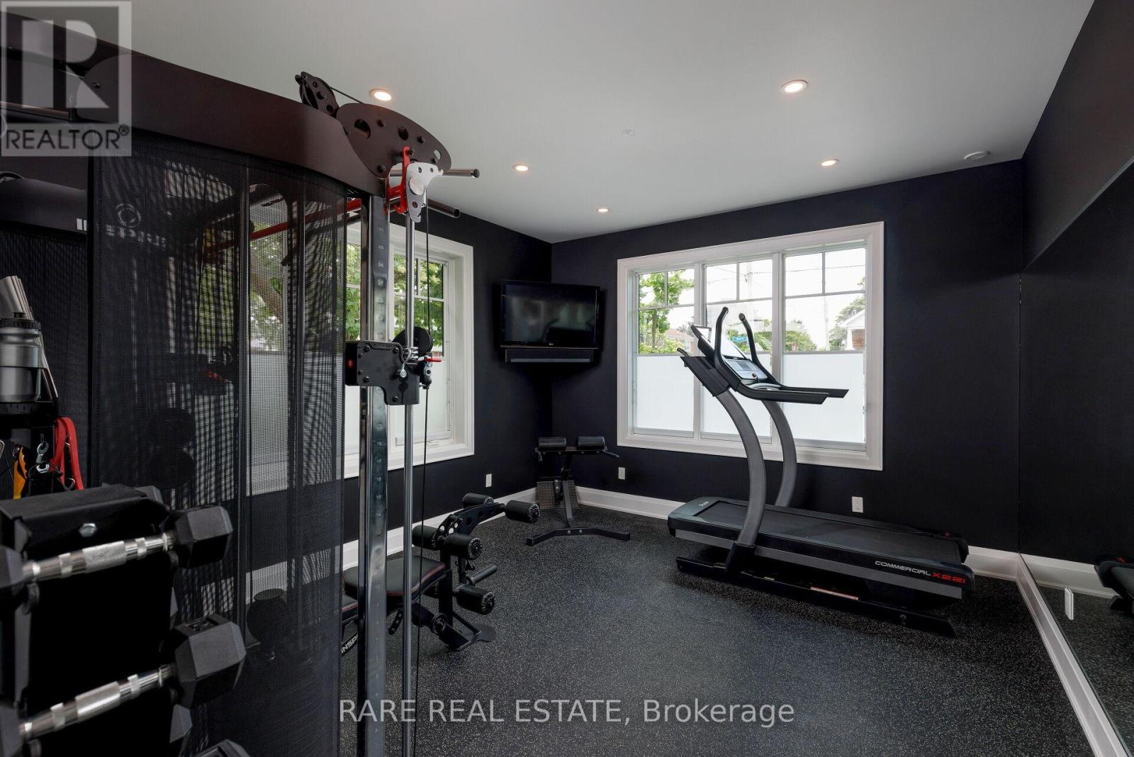 31 Third Street, Toronto, Ontario  M8V 2X7 - Photo 40 - W12697260