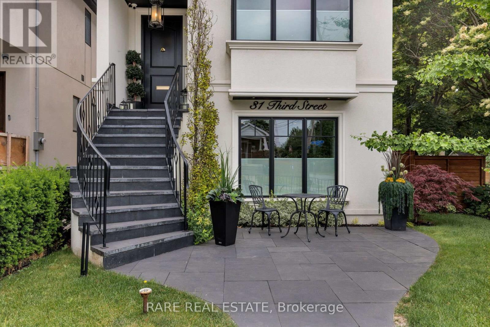 31 Third Street, Toronto, Ontario  M8V 2X7 - Photo 8 - W12697260