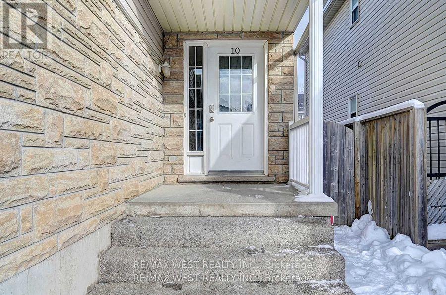 10 Verona Street, Kitchener, Ontario  N2R 1T4 - Photo 2 - X12697256