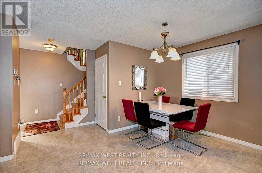 10 Verona Street, Kitchener, Ontario  N2R 1T4 - Photo 4 - X12697256