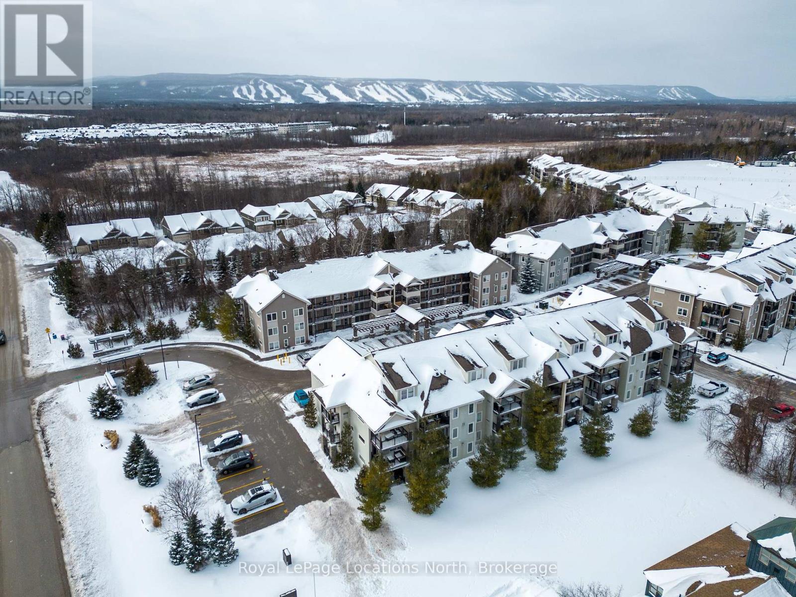 202 - 3 Brandy Lane Drive, Collingwood, Ontario  L9Y 0X4 - Photo 2 - S12697342