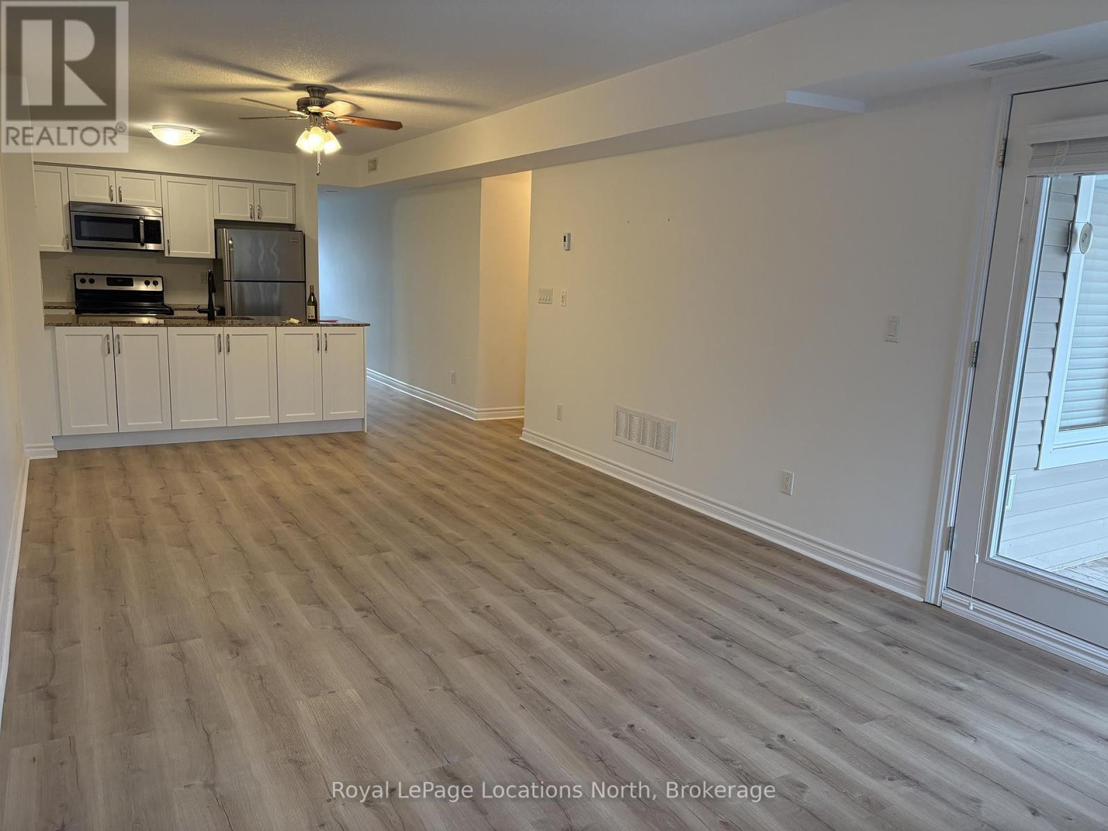 202 - 3 Brandy Lane Drive, Collingwood, Ontario  L9Y 0X4 - Photo 5 - S12697342