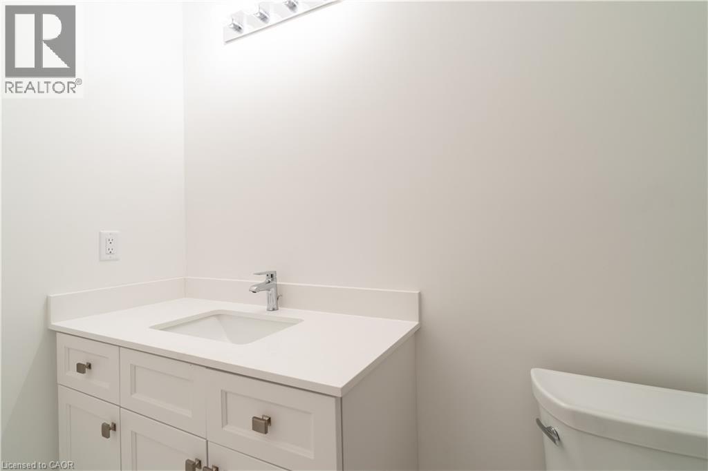 15 Raspberry Lane, Mount Hope, Ontario  L0R 1W0 - Photo 34 - 40798666