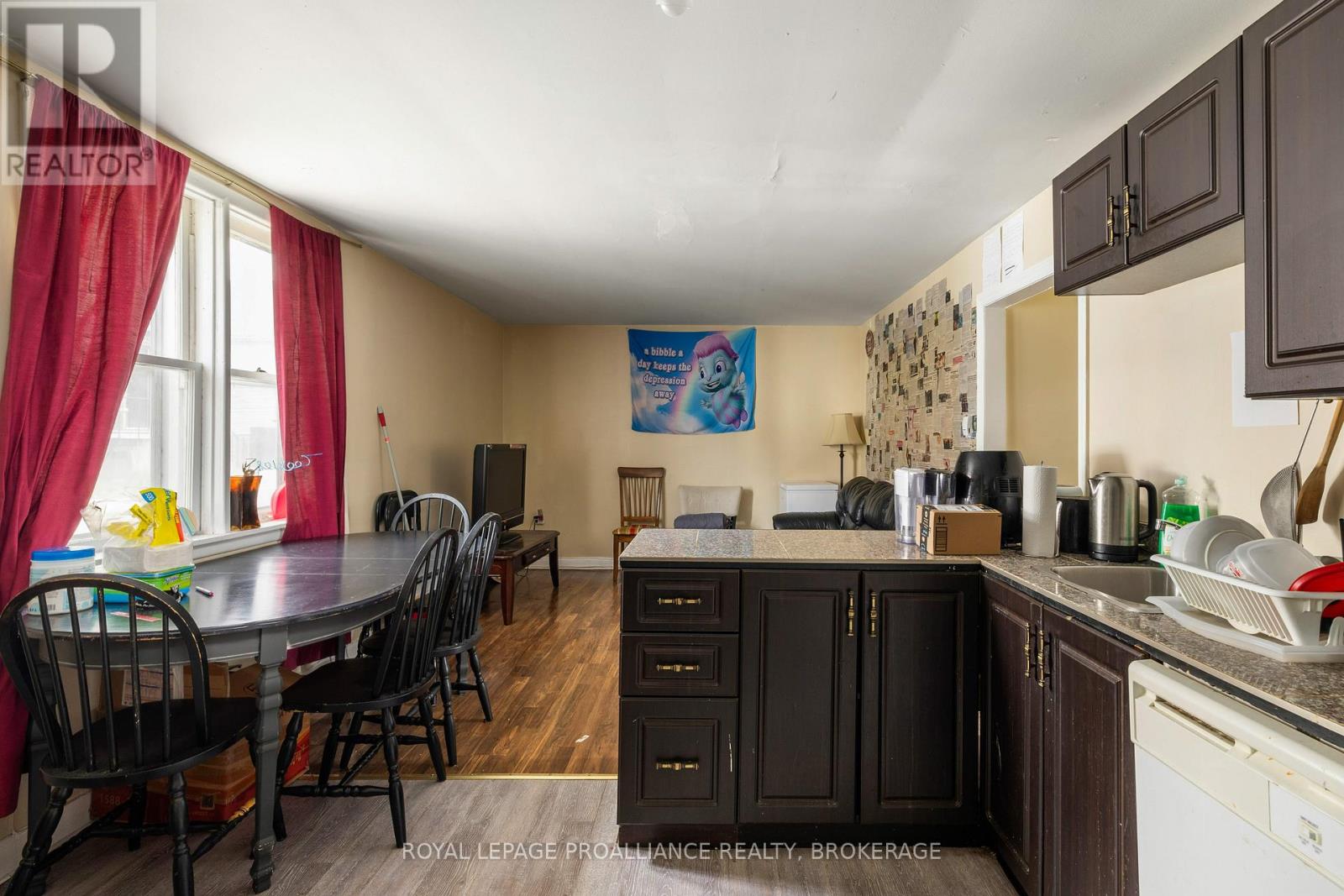 242 Colborne Street, Kingston, Ontario  K7K 1E3 - Photo 3 - X12697294