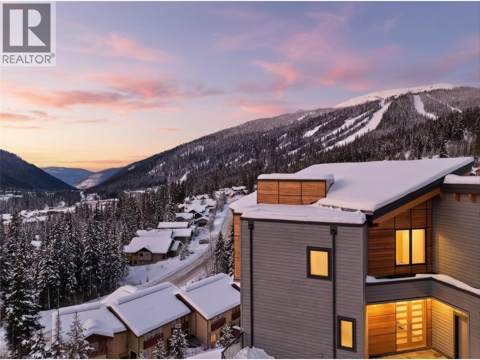 4249 Bella Vista Drive, Sun Peaks, British Columbia  V0E 5N0 - Photo 3 - 10372031