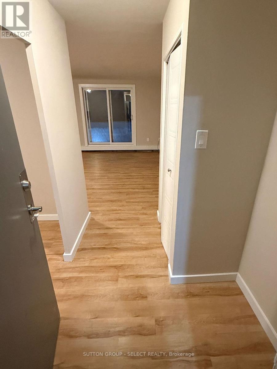 402 - 573 Mornington Avenue, London East, Ontario  N5Y 4T9 - Photo 4 - X12697310