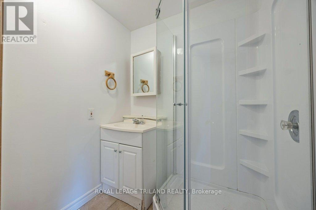 1053 Richmond Street, London East, Ontario  N6A 3J7 - Photo 31 - X12697326