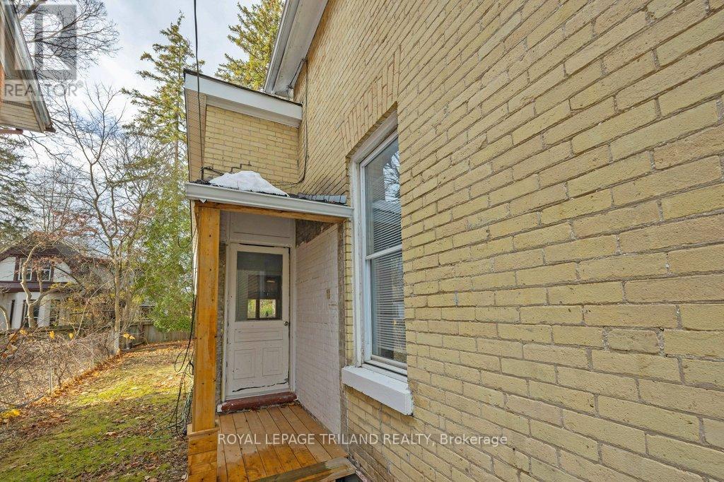 1053 Richmond Street, London East, Ontario  N6A 3J7 - Photo 4 - X12697326