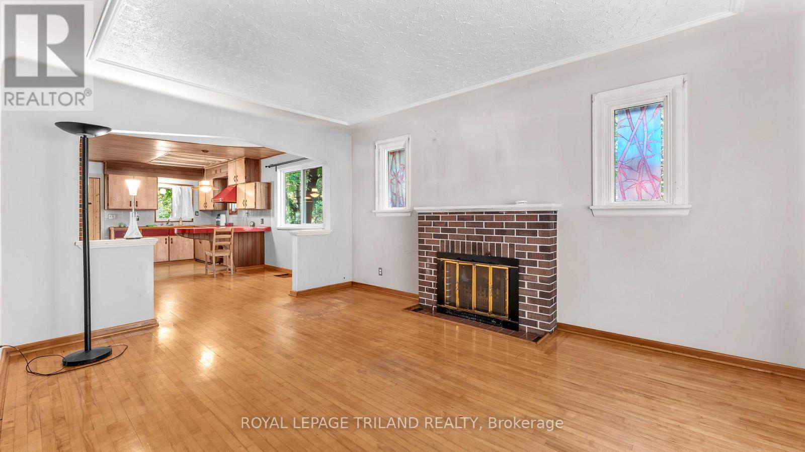 1041 Hamilton Road, London East, Ontario  N5W 1A7 - Photo 2 - X12697442