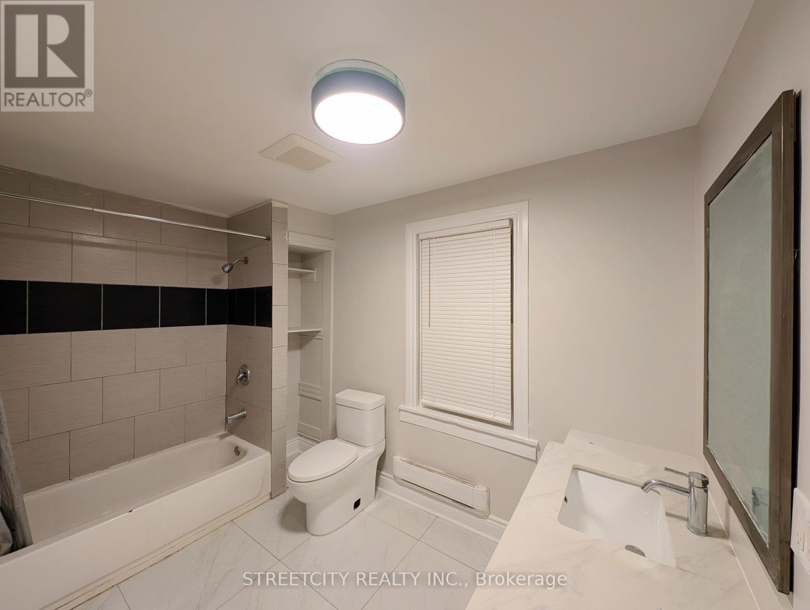 137 Proctor Street, Sarnia, Ontario  N7T 3G1 - Photo 11 - X12697466