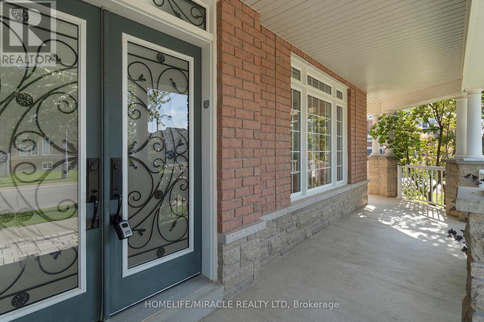 129 Vipond Way, Bradford West Gwillimbury, Ontario  L3Z 0G7 - Photo 11 - N12436930