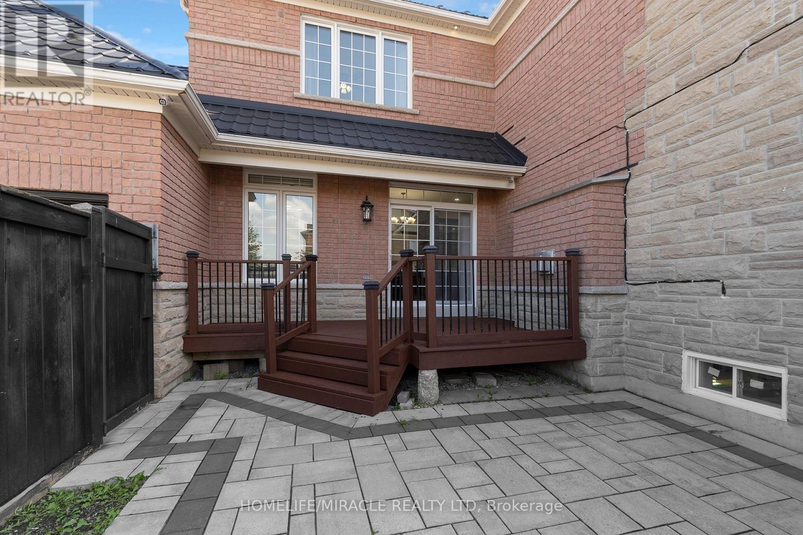 129 Vipond Way, Bradford West Gwillimbury, Ontario  L3Z 0G7 - Photo 37 - N12436930