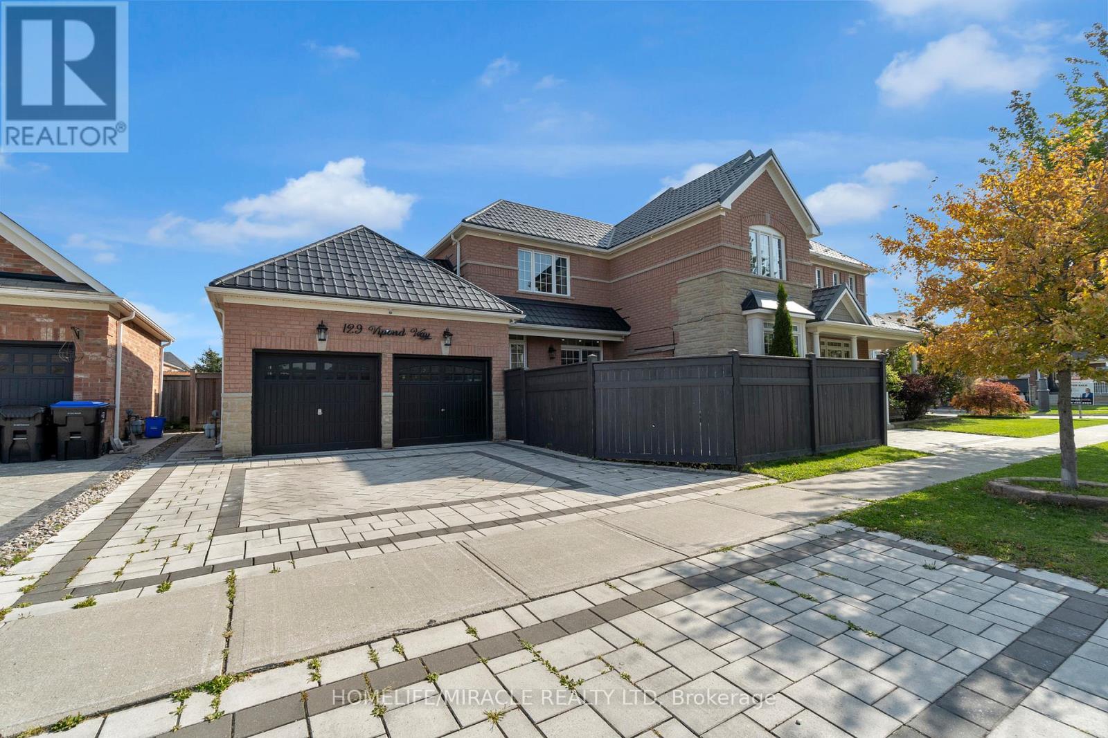 129 VIPOND WAY, Bradford West Gwillimbury, Ontario