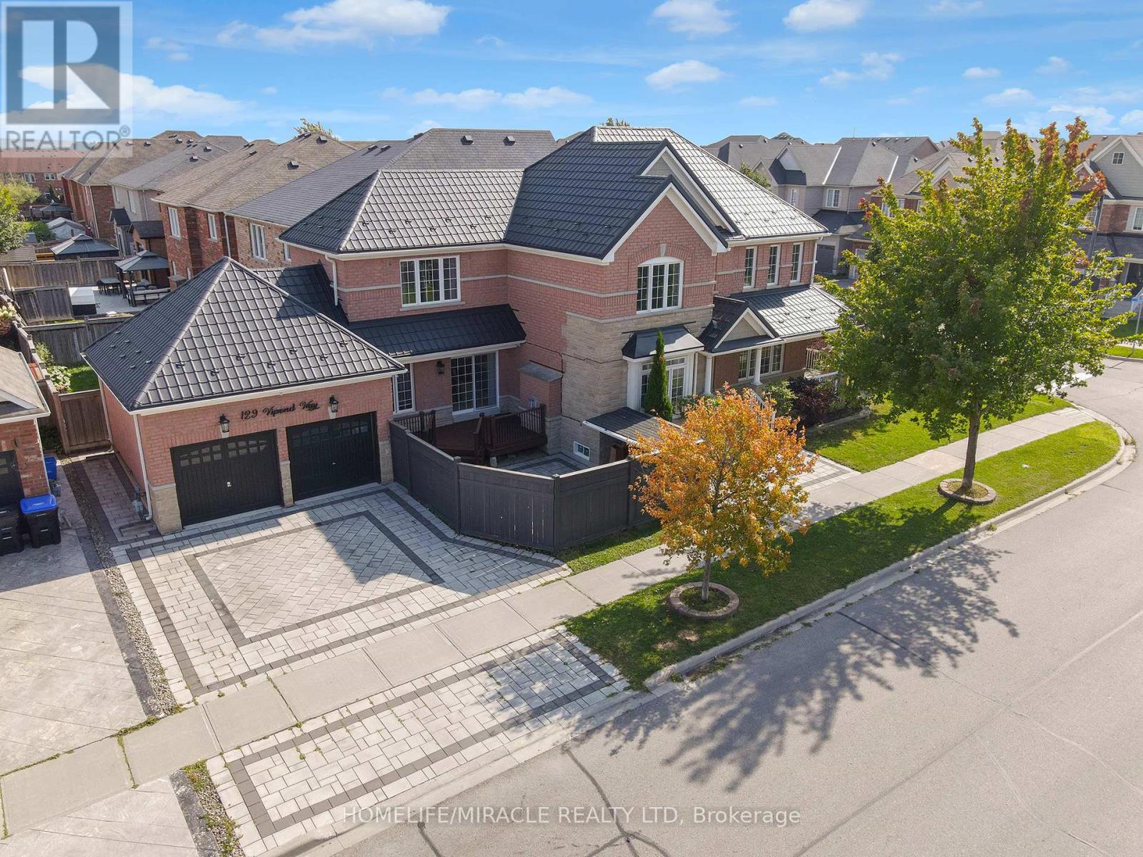 129 Vipond Way, Bradford West Gwillimbury, Ontario  L3Z 0G7 - Photo 38 - N12436930