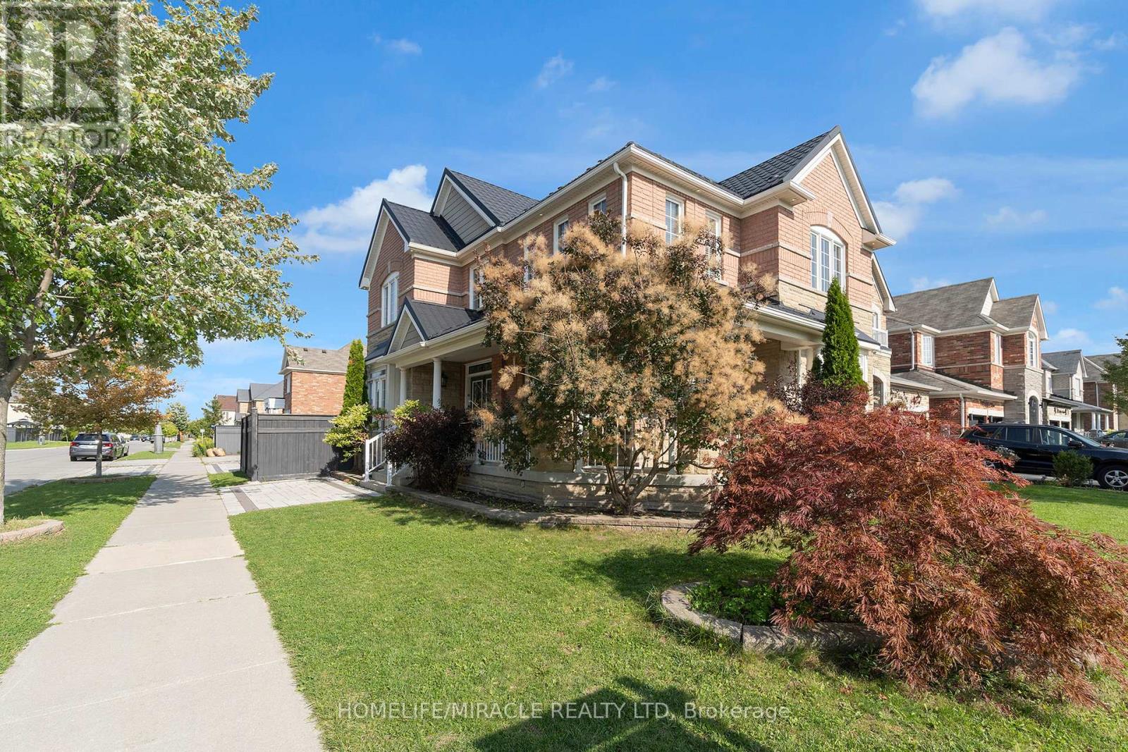 129 Vipond Way, Bradford West Gwillimbury, Ontario  L3Z 0G7 - Photo 9 - N12436930