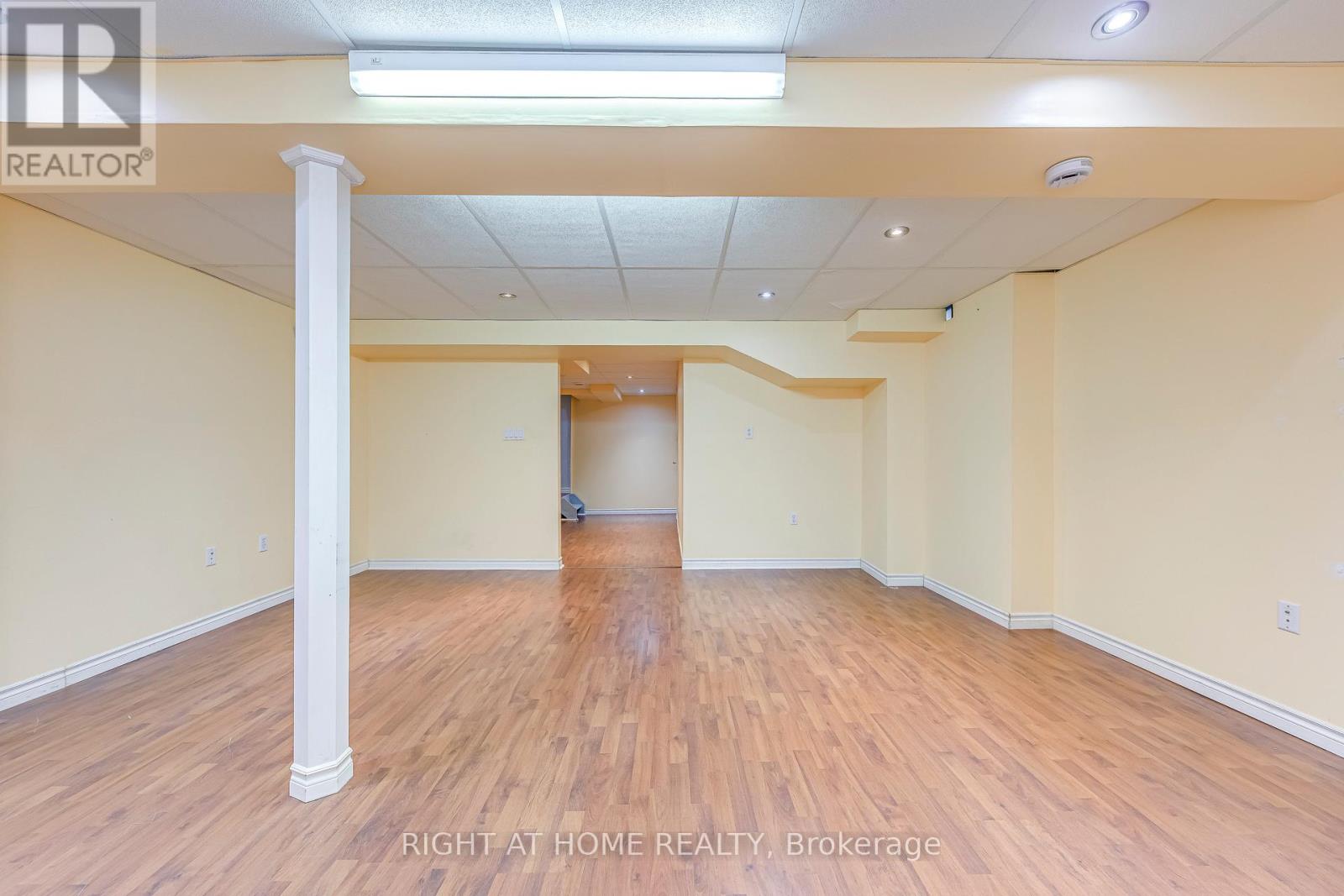 1348 Weir Chase, Mississauga, Ontario  L5V 2W9 - Photo 37 - W12693908